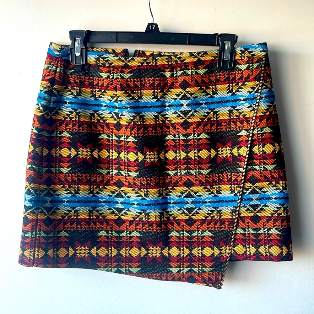 Forever 21 tribal pattern mini skirt - Picture 4 of 11